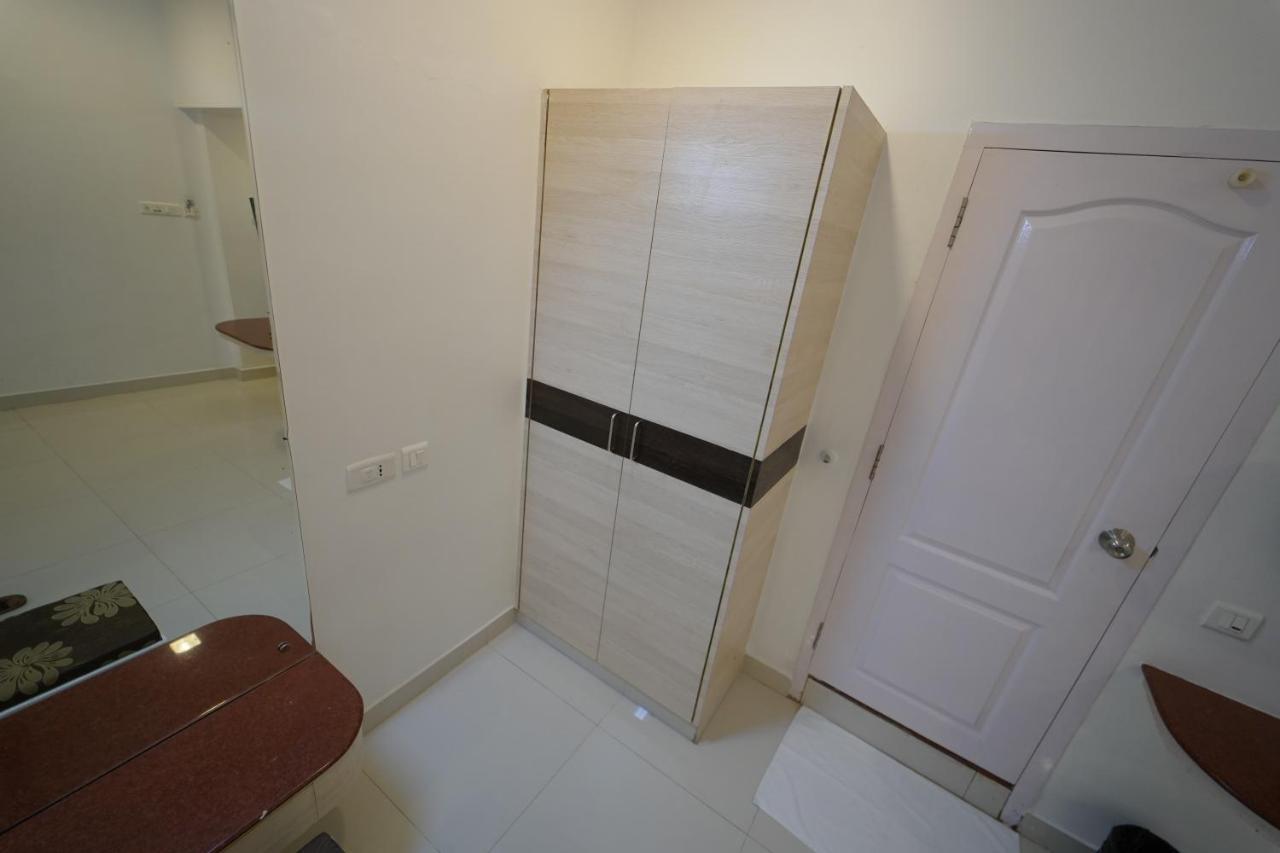 Hotel Palmyra Grand Inn Tirunelveli Exteriör bild
