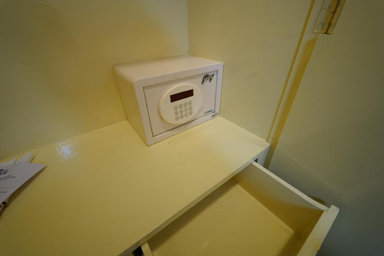 Hotel Palmyra Grand Inn Tirunelveli Exteriör bild